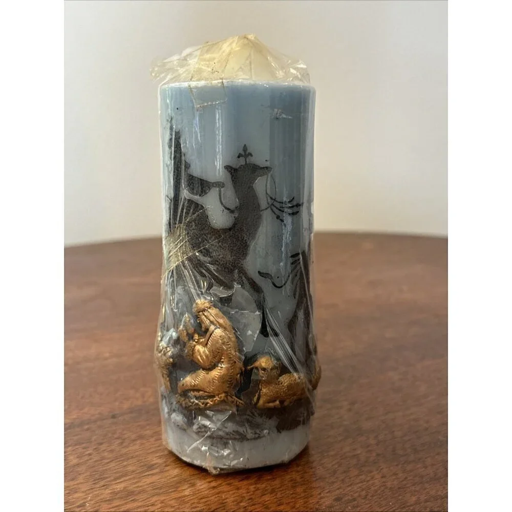 NOS Vintage Holiday Elegance blue and gold nativity sculptural 3-D candle